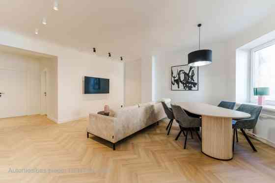 Сдается 3-комнатная квартира в Тихом центре, Elizabates iela 9. Квартира расположена на Rīga