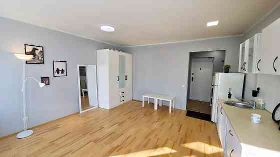 Dzīvokļa video tūri var noskatīties, nospiežot uz mājas lapas sludinājuma lejas daļā. Jauns... Рига