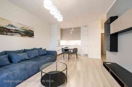 Сдается уютная, современная квартира в проекте Duntes Zīles. Высокий первый этаж Рига