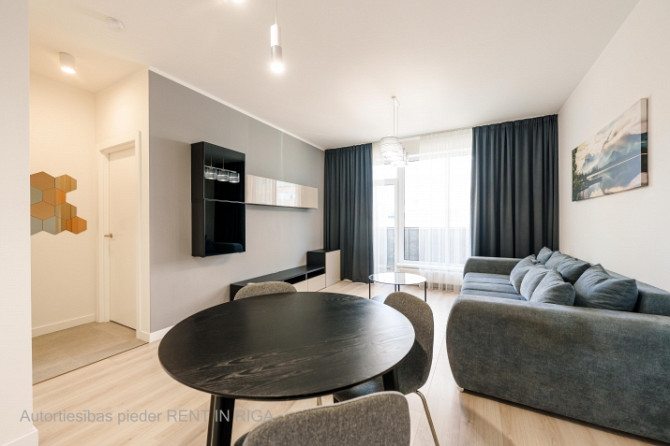 Сдается уютная, современная квартира в проекте Duntes Zīles. Высокий первый этаж Рига - изображение 6