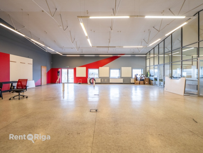 Сдаются офисные помещения  весь 2-й этаж  В аренду предлагается весь второй этаж с Рига - изображение 2