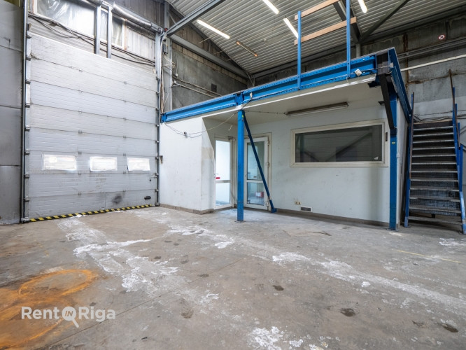 Сдаются в аренду сервисные помещения в выгодном месте  на улице Дунтес 11. Рига - изображение 4