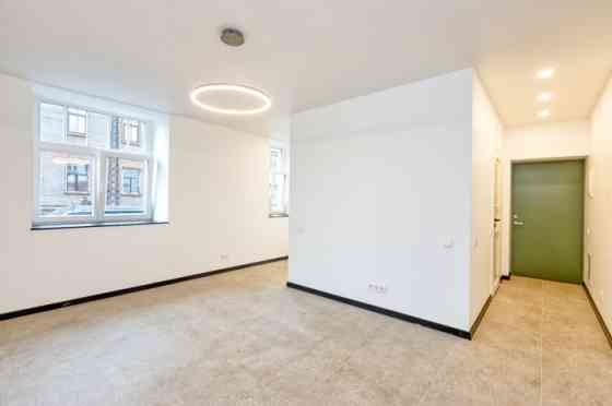 Продается отремонтированная 3-комнатная квартира в центре Риги (1 изолированная Рига