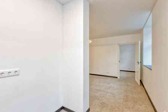 Продается отремонтированная 3-комнатная квартира в центре Риги (1 изолированная Рига