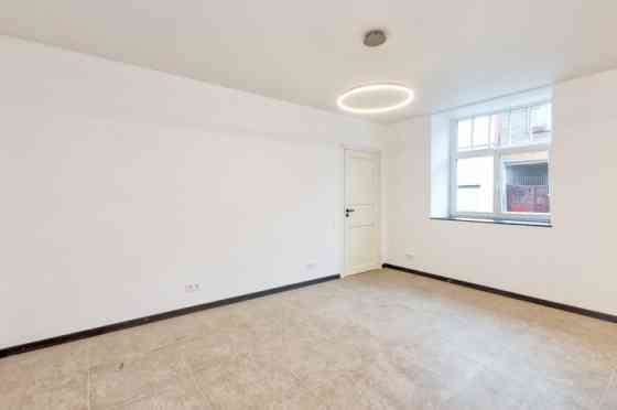 Продается отремонтированная 3-комнатная квартира в центре Риги (1 изолированная Рига