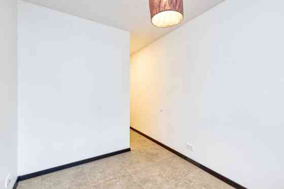 Продается отремонтированная 3-комнатная квартира в центре Риги (1 изолированная Рига