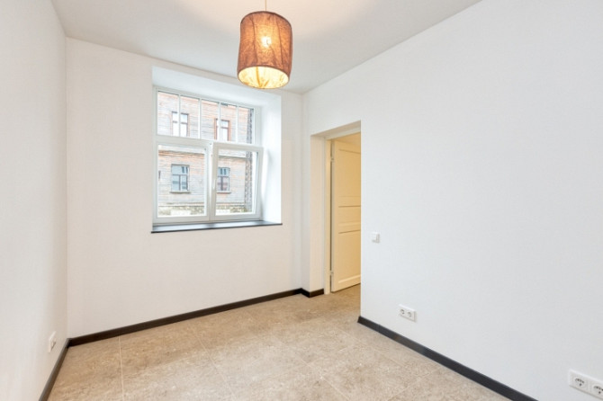 Продается отремонтированная 3-комнатная квартира в центре Риги (1 изолированная Рига - изображение 8