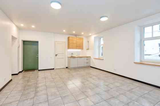 Продается отремонтированная 2-комнатная квартира в центре Риги. Квартира Рига