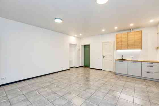 Продается отремонтированная 2-комнатная квартира в центре Риги. Квартира Рига