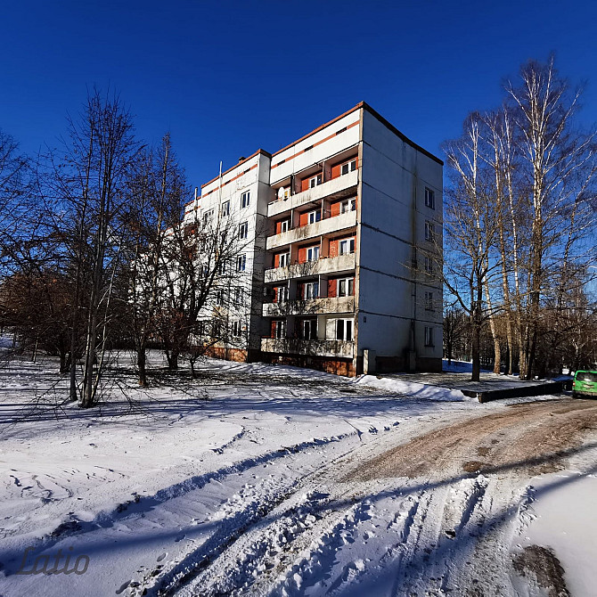 Pārdod lielisku, daļēji mēbelētu 3 istabu dzīvokli ar lodžiju, 64,5 kvm platībā, mājas Rīgas rajons - foto 1