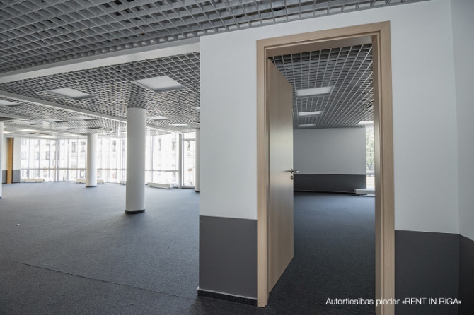 Nomai tiek piedāvāts 197.6 m2 atvērta plānojuma birojs (t.sk. 42.5 m2 koplietošanas telpas) ar pilnu Рига - изображение 5