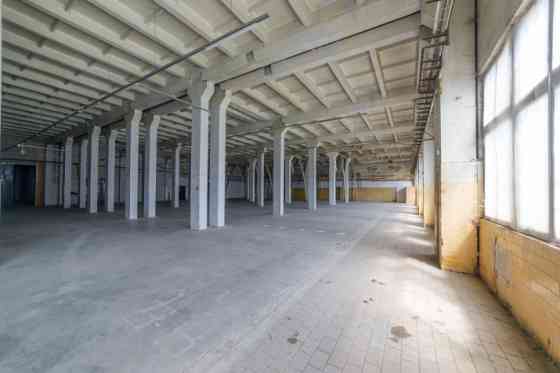 Warehouse or production premises on the 2nd floor with a freight elevator  1 large unrenovated wareh Рига