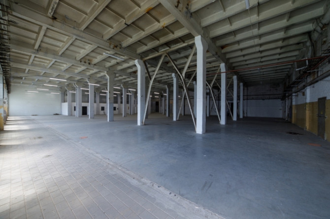 Warehouse or production premises on the 2nd floor with a freight elevator  1 large unrenovated wareh Рига - изображение 6
