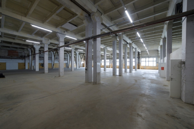 Warehouse or production premises on the 2nd floor with a freight elevator  1 large unrenovated wareh Рига - изображение 8