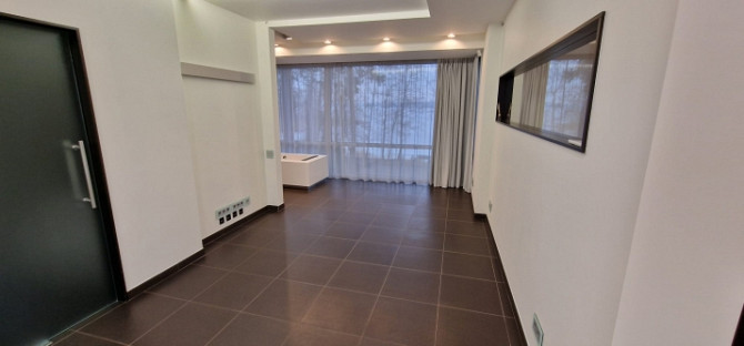 Ekskluzīva rezidence Mazā Baltezera krastā  Divstāvu privātmāja Baltezerā, Mazā Baltezera Ādažu novads - foto 9