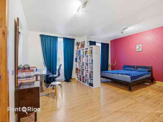 Предлагаем приобрести светлую и функциональную 2-комнатную квартиру в центре Рига