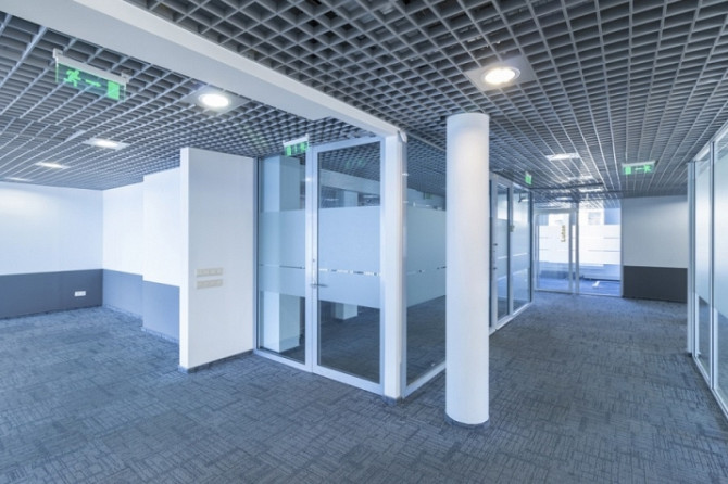 Open-plan office for lease occupying the entire 4th floor of the building.  The interior area is 500 Рига - изображение 6