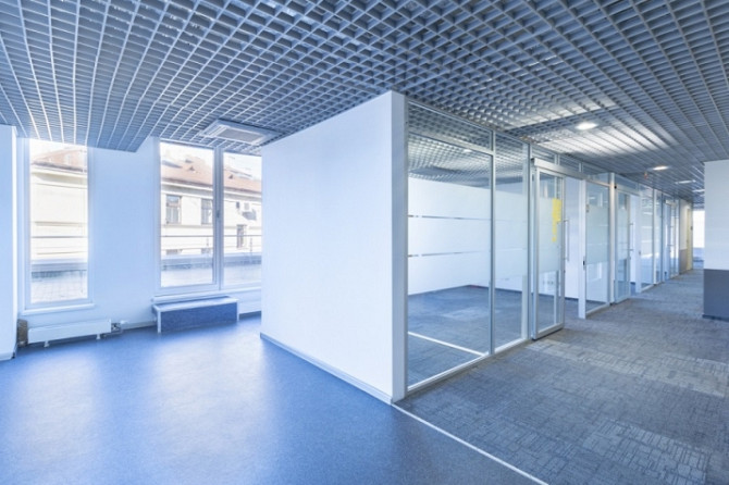 Open-plan office for lease occupying the entire 4th floor of the building.  The interior area is 500 Рига - изображение 3