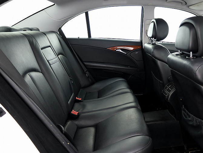 Mercedes-Benz E 200 Elegance Facelift ATM 1.8 120kW Tallina - foto 7