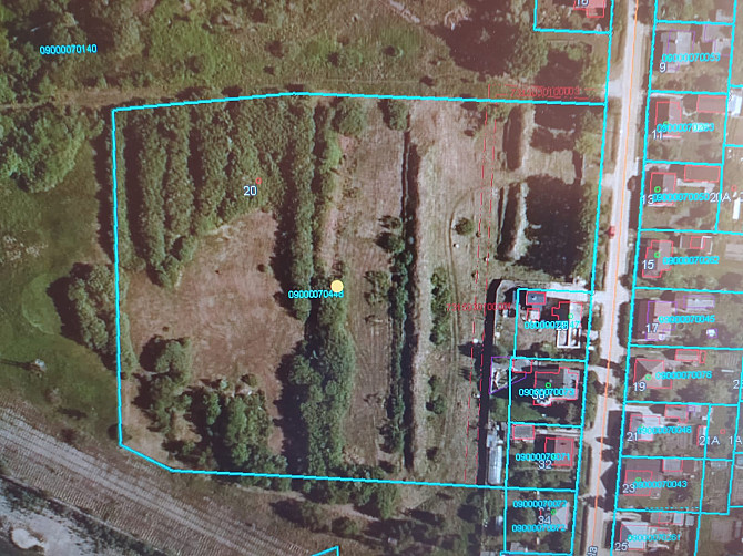 Pārdod zemes gabalu, ir pilsētas komunikācijas , ērta piekļuves , laba atrašanās vieta , daļēja... Jelgava - foto 1