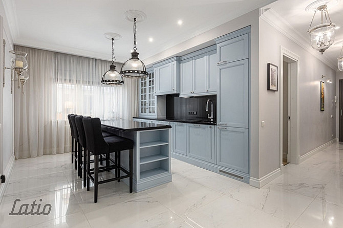 Īrei tiek piedāvāts   ekskluzīvs dzīvoklis kapitāli renovētā fasādes ēkā, Rīgas klusajā centrā. Pāri Рига - изображение 2