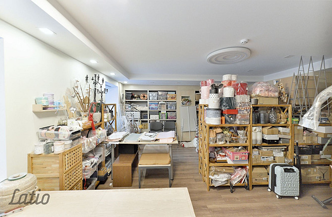 Pārdod tirdzniecības/biroja/salona telpas Ausekļa ielā 5 ēkas pirmajā stāvā ar atsevišķu Rīga - foto 5