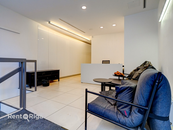 Modernas telpas Vecrīgā  Piedāvājam īrei biroja/tirzniecības telpas pašā Vecrīgas sirdī. Rīga - foto 7