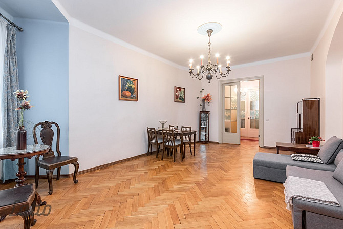 Izīrējam plašu dzīvokli vēsturiskā centra namā!

Piedāvājam ērtu dzīvokli piektajā Rīga - foto 5