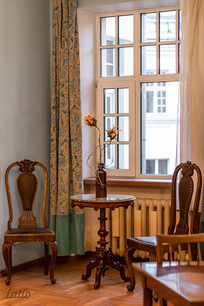 Izīrējam plašu dzīvokli vēsturiskā centra namā!

Piedāvājam ērtu dzīvokli piektajā Rīga - foto 2