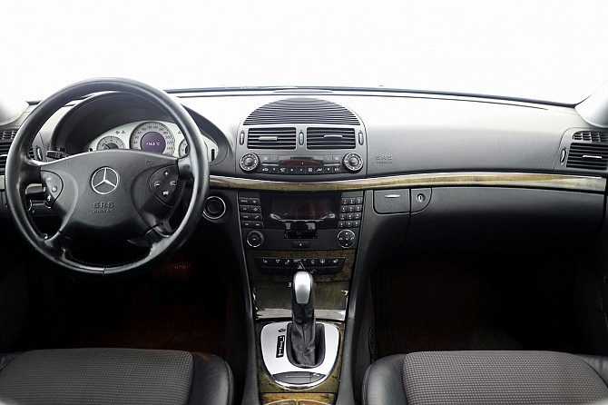 Mercedes-Benz E 200 Avantgarde ATM 1.8 Kompressor 120kW Tallina - foto 5