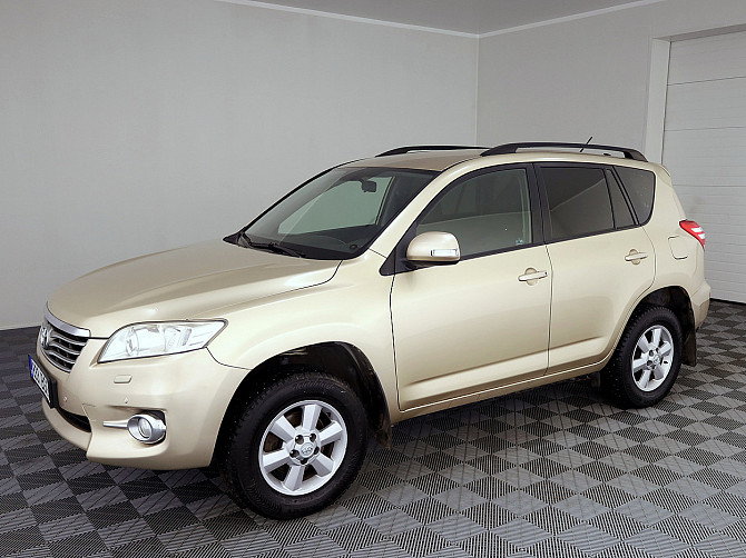 Toyota RAV4 Linea Sol Facelift LPG 2.0 116kW Tallina - foto 2
