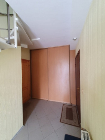 Liela māja + viesu māja ar pirti  plašs īpašums ar daudz iespējām.  Piedāvājumā unikāls Rīga - foto 5