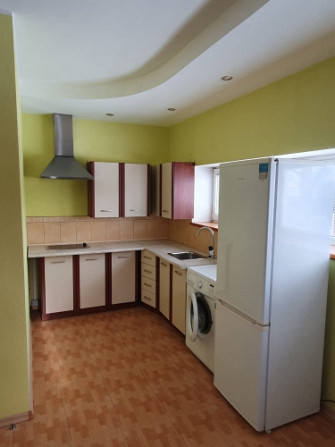 Liela māja + viesu māja ar pirti  plašs īpašums ar daudz iespējām.  Piedāvājumā unikāls Rīga - foto 8