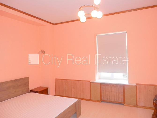 Fasādes māja, slēgts pagalms, bezmaksas stāvvieta pagalmā, ieeja no pagalma, kāpņu telpa Rīgas rajons - foto 15