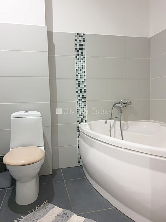 Šo dzīvokli izīrē pa diennaktīm (īstermiņa īre), īres cena sludinājumā norādīta par Rīgas rajons - foto 17