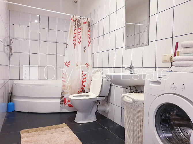 Pagalma ēka, renovēta māja, slēgts pagalms, ieeja no ielas un pagalma, ir lifts, kāpņu telpa Rīgas rajons - foto 11