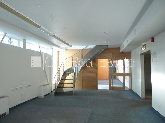 Фасадный дом, плата за обслуживание одного квадратного метра в  месяц 3,3 EUR, Рига - изображение 4