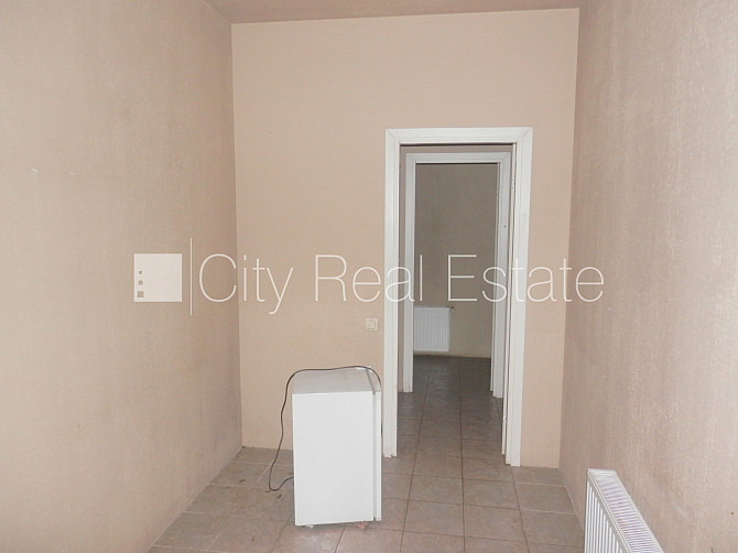 Fasādes māja, slēgts pagalms, vieta vairākām automašīnām, apsargāts pagalms, objektu Rīga - foto 15