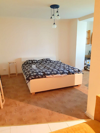 Fasādes māja, labiekārtota apzaļumota teritorija, vieta automašīnai, kāpņu telpa pēc Jūrmala - foto 5