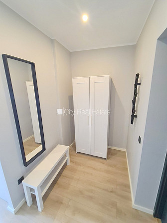 Fasādes māja, renovēta māja, slēgts pagalms, ieeja no ielas un pagalma, kāpņu telpa pēc Rīga - foto 8