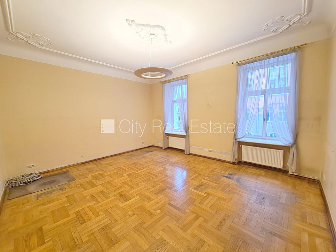 Projekts - Ģertrūdes 10, fasādes māja, renovēta māja, ieeja no ielas, ir lifts, kāpņu telpa Rīga - foto 8