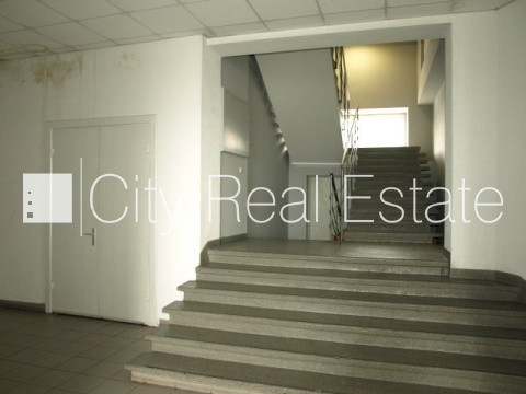 Fasādes māja, viena kvadrātmetra apsaimniekošanas maksa mēnesī  1,25 EUR, labiekārtota Rīga - foto 12