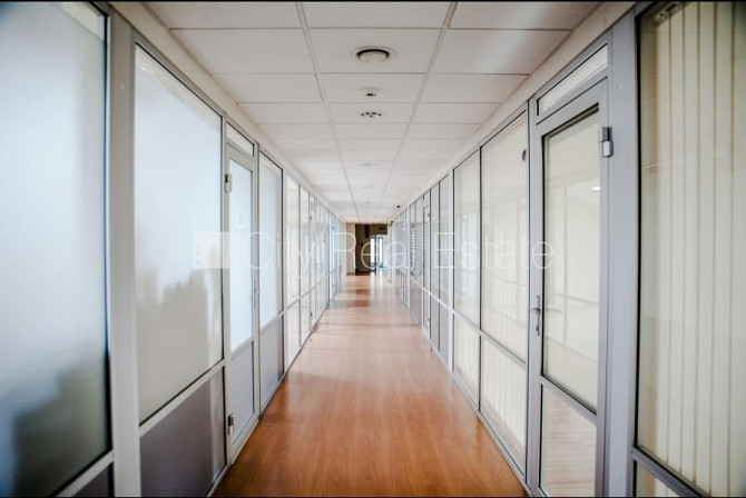 Renovēta māja, viena kvadrātmetra apsaimniekošanas maksa mēnesī  2,2 EUR, slēgta teritorija, Rīga - foto 3