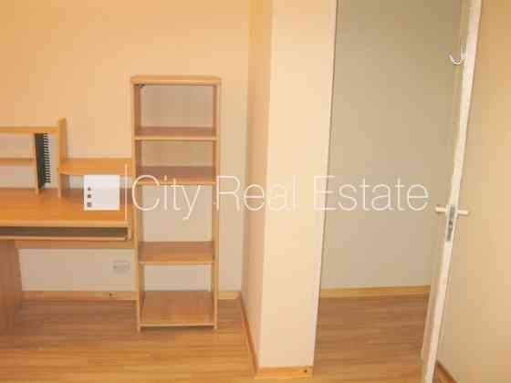 Дом во дворе, реновированный дом, закрытая территория, вход со двора, лифт, Rīga