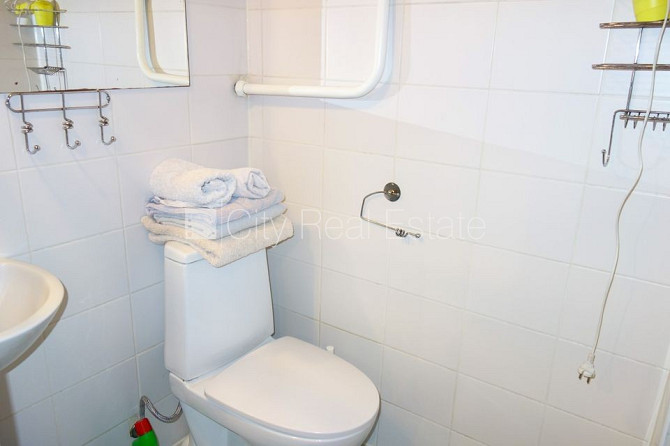 Pagalma māja, renovēta māja, ieeja no pagalma, logi vērsti uz pagalma pusi, guļamistabu skaits Rīga - foto 7