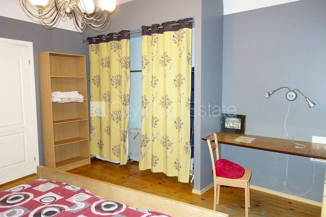 Pagalma māja, renovēta māja, ieeja no pagalma, logi vērsti uz pagalma pusi, guļamistabu skaits Rīga - foto 5