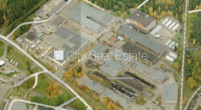Закрытая территория, территория обнесена бетонным забором, высота въездных Рига - изображение 6