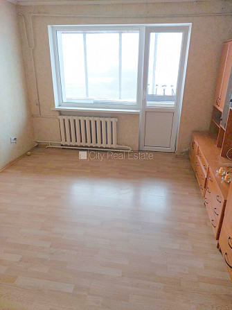 Фасадный дом, кирпичные стены, благоустроенный озеленённый двор, лестничная Тукумс и район - изображение 2