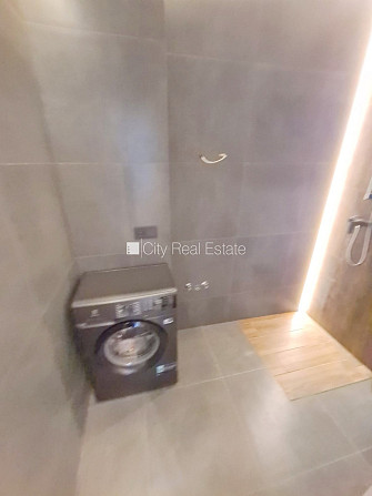 Fasādes māja, renovēta māja, slēgts pagalms, ieeja no ielas un pagalma, kāpņu telpa pēc Rīga - foto 10