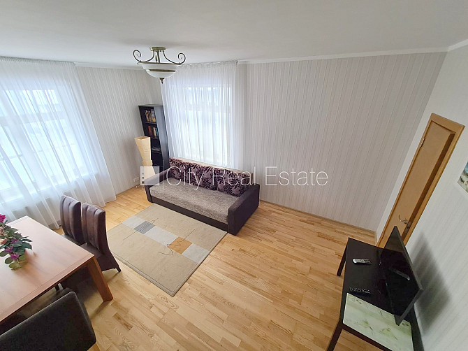 Фасадный дом, реновированный дом, благоустроенный озеленённый двор, закрытый Юрмала - изображение 6